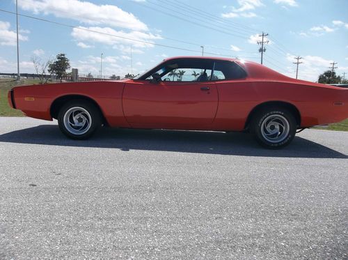 1973 dodge charger with  rebuilt 440 torqueflite 3 speed transmission