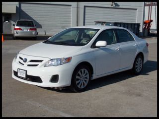 12 corolla le traction cruise control aux port great mpgs one owner we finance