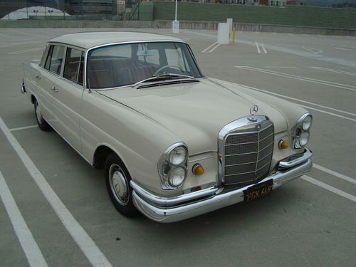 1964 mercedes-benz w111 heckflosse "fintail" 220se*ultra-rare fuel-injected