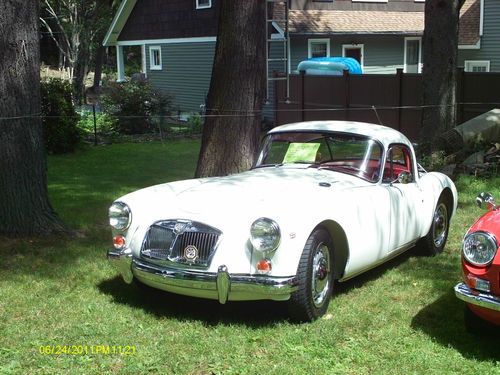 1961 mga coupe, 5 main 1800 cc engine with overdrive