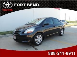 2008 toyota yaris 4dr auto cd player dual airbags one owner clean carfax