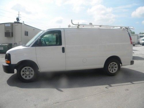 1 owner like astro 4.3 v6 cargo service work van clean $