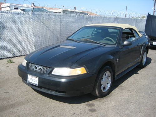 2000 ford mustang, no reserve