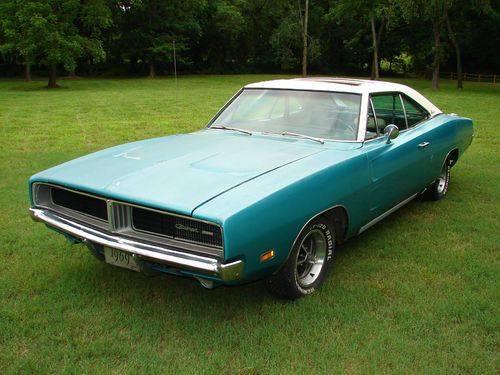 1969 dodge charger,barn find,survivor,rare sunroof option,#'s matching,r/t clone