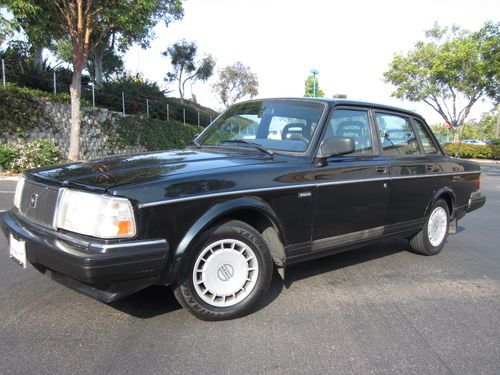 1993 volvo 240 dl sedan with 132,000 miles