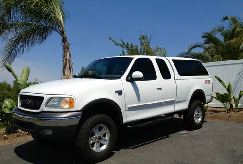 Ford f-150 xlt 4x4 fx4 off road package original owner low miles