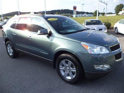 2009 chevy traverse 2lt leather dvd heated seats clean carfax awd