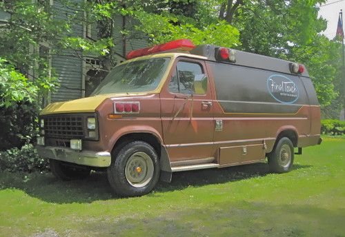 1990 ford e350 superduty van conversion from an ambulance, now called: "rambo"..