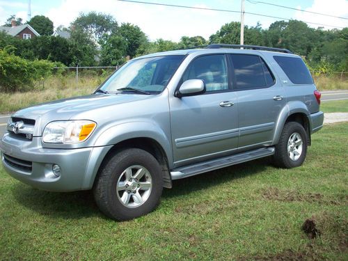 2006 toyota sequoia sr5 4.7l 4x4. 1 owner clean carfax.3rd row seating!