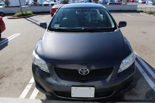 2009 gray toyota corolla le automatic (only 17,849 miles)