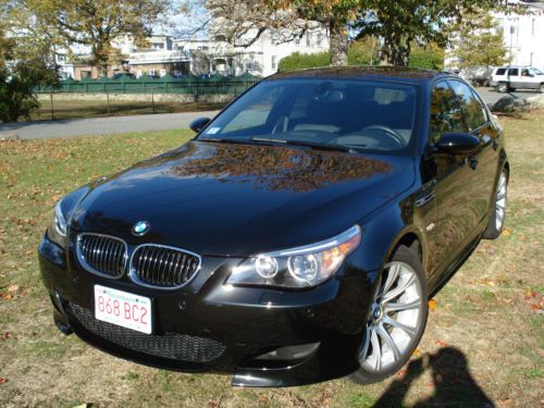 2007 bmw m5 smg black/black 35k miles every option is as new condition