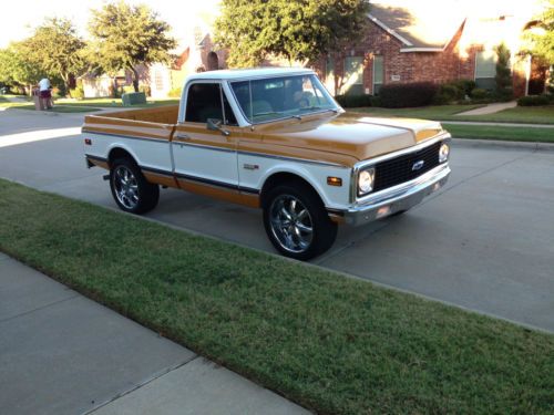 1972 chevy c10 short wide fleetside pickup truck with a 5.3l and vortec 4l60e
