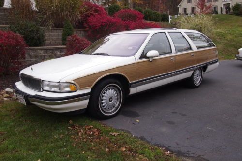 1992 buick roadmaster estate wagon 86000 miles, super clean car with tow package