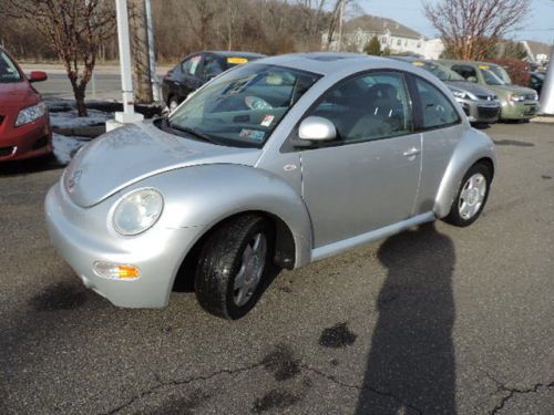 1999 vw beetle no reserve looks and runs fine, no accidents