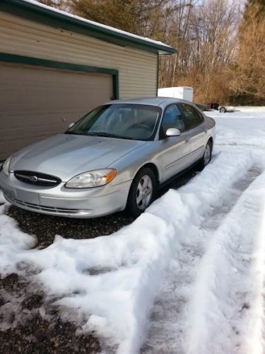 2001 ford taurus low miles