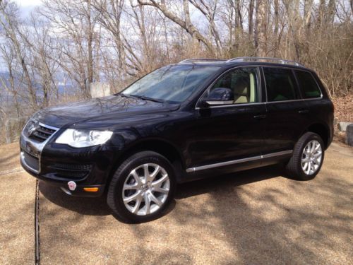 2010 volkswagen touareg tdi sport utility 4-door 3.0l