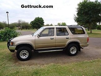 1995 toyota 4 runner -- 4x4 -- excellent condition -- leather -- new motor --