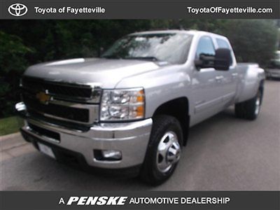4wd crew cab 3500hd 15735 miles leather navigation back up camera automatic