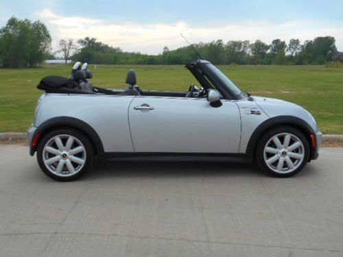 ~2008 mini cooper s convertible~pristine inside &amp; out!!!~6 speed well kept mini~