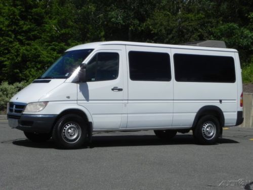 Sell used 04 Dodge Sprinter Wagon 2500 10 Passenger Van ...