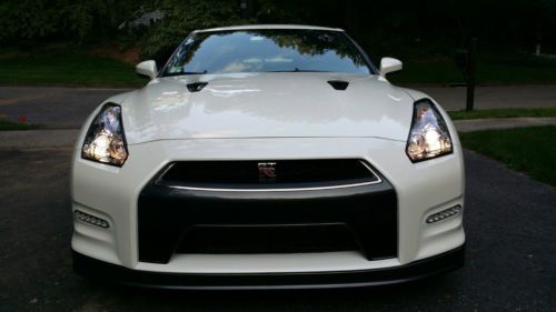 2012 White Nissan GT-R in excellent condition with 32,000 miles.....GTR, US $71,000.00, image 6