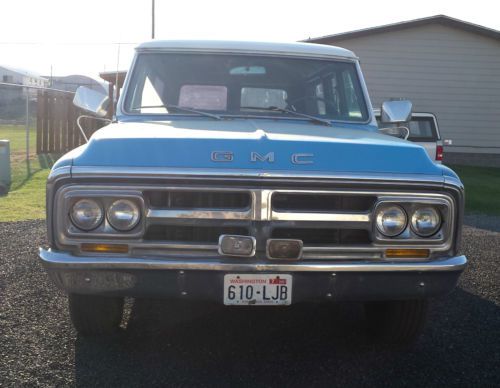 1971 2wd gmc suburban really nice shape factory a/c no reserve!!!!