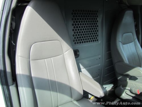 2011 Chevrolet Express 1500  Standard Cargo Van 4-Door 4.3L NO RESERVE CLEAN, image 12