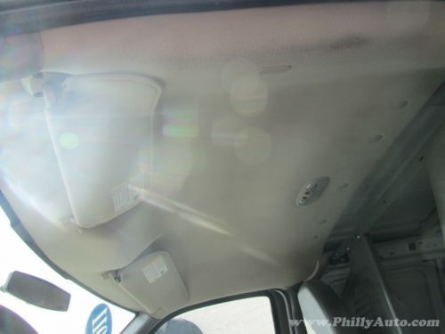 2011 Chevrolet Express 1500  Standard Cargo Van 4-Door 4.3L NO RESERVE CLEAN, image 16