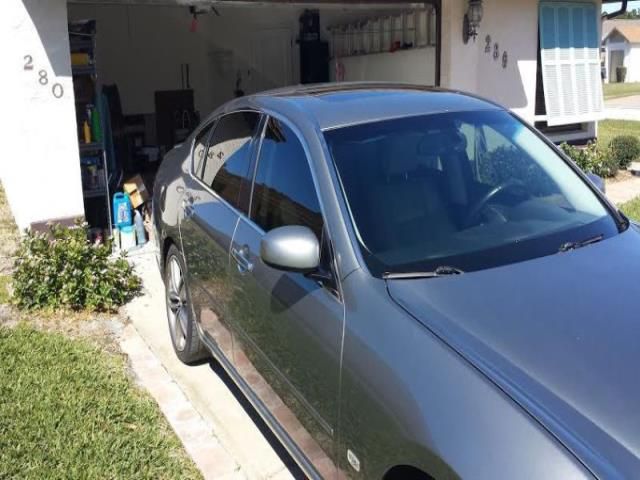 Infiniti m45 sport sedan 4-door