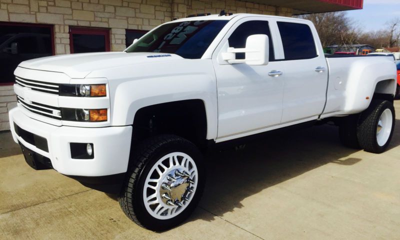 Sell used 2015 Chevrolet Silverado 3500 LTZ in San Antonio, Texas, United States, for US $35,600.00
