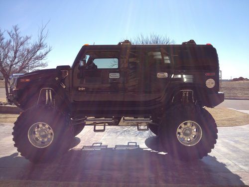 Lifted Hummer, image 3
