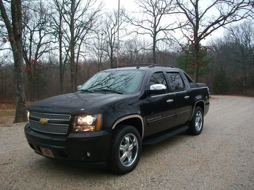 Chevrolet avalanche 4x4  ltz