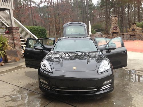 2013 porsche panamera v6 platinum!  beautiful carbon gray with black interior