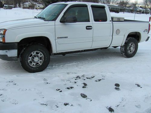 2004 chevy silverado 2500 hd 4x4 extended cab lt loaded