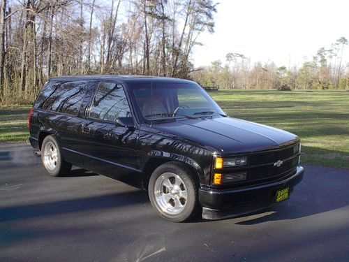 1992 full size tahoe blazer 2 door, black, lowered, custom grille, 60k miles