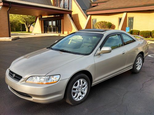 2001 honda accord 2dr coupe (( 3.0 liter 6 cylinder, automatic )) no reserve! nr