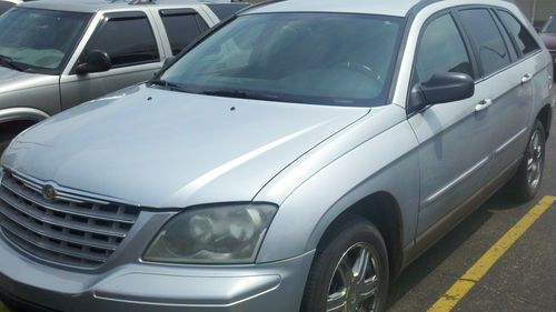 2004 chrysler pacifica 193,724 miles have key starts runs daily driver