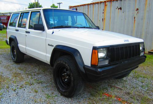 1996 jeep cherokee classic 4.0l l6 automatic white 4-door suv - lexington, ky