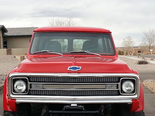 1970 chevy suburban