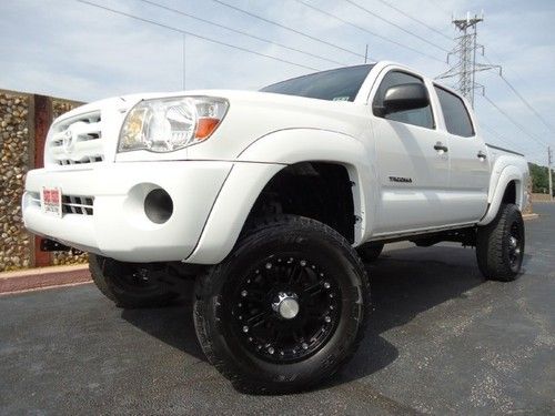 Double cab-tx truck-kenwood cd-prem blk wheels-great tires-all pwr-nice-lifted