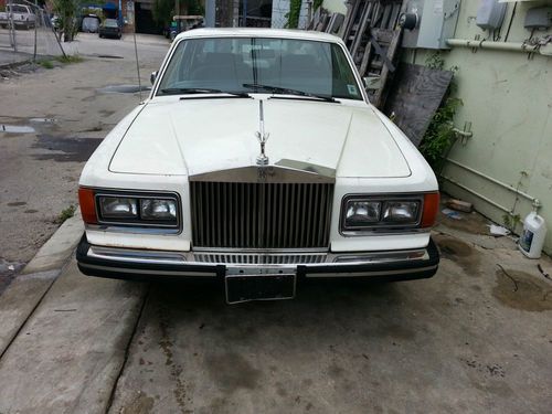 1982 rolls royce silver spirit - true luxury- clean car fax
