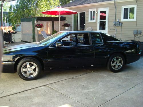 Black on black moon roof cold ac clean interior rebuilt heads no overheating