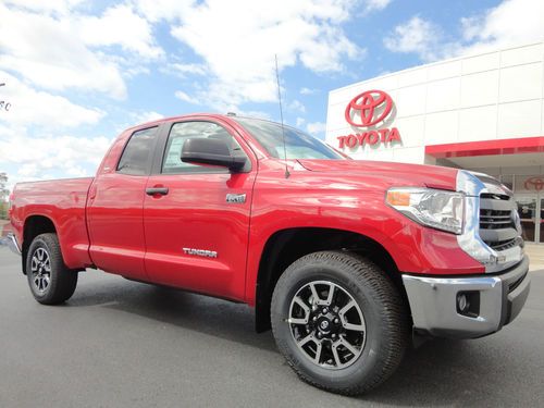 New 2014 tundra double cab trd off road v8 4x4 rear view camera barcelona red
