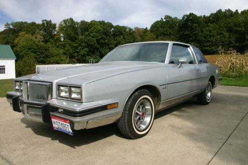 Vehicle Vin Number >> Sell used 1981 Pontiac Grand Prix Base Coupe 2-Door 3.8L ... Vehicle Vin Number >> Sell used 1981 Pontiac Grand Prix Base Coupe 2-Door 3.8L ...