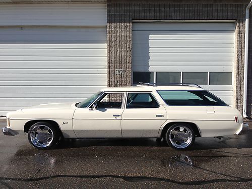 Sell used 1974 WHITE CHEVROLET IMPALA CLAMSHELL WAGON WORK ...