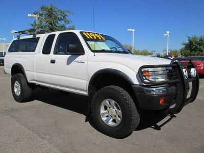 2000 4x4 4wd white automatic 3.4l v6 extended cab pickup truck camper shell