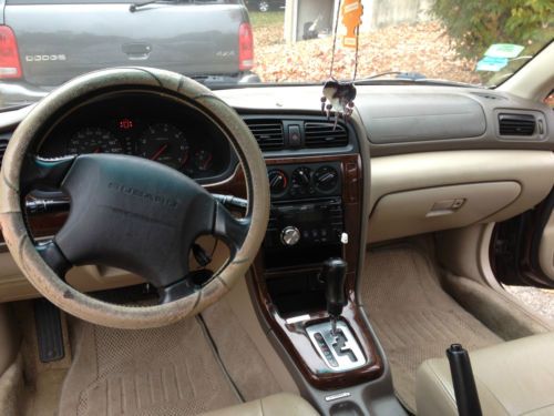 2001 subaru outback limited sedan 4-door 2.5l