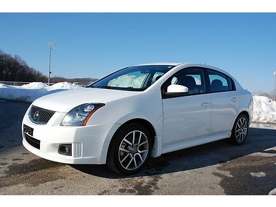 2007 nissan sentra ser spec v se-r 6 speed white sedan rare car sunroof nice!!!!