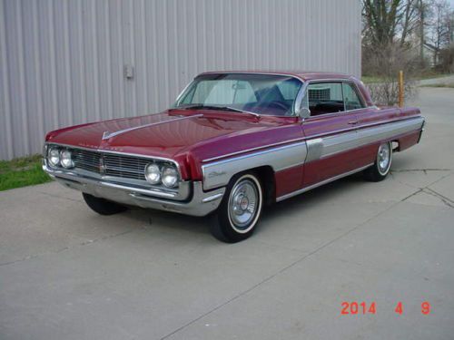 1962 starfire coupe barn find, ac, rust free, buckets, console, nice trim, runs