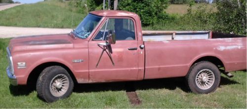 1972 chevy cheyenne super 3/4 ton pickup with 5th wheel.  daily driver.